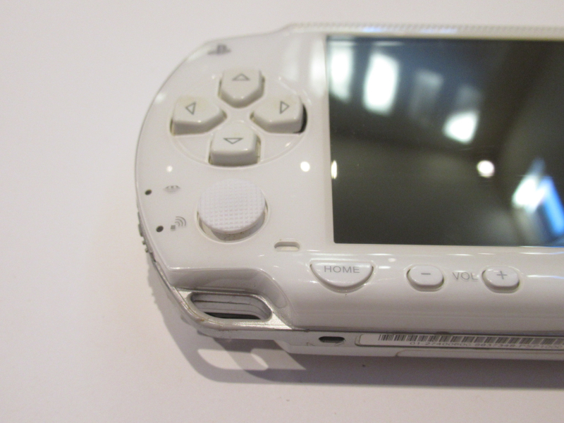 PSP 1000 Cermaic White with Custom Firmware ARK-4, 64GB, USB Charge and Data Cable, Region Free image #5